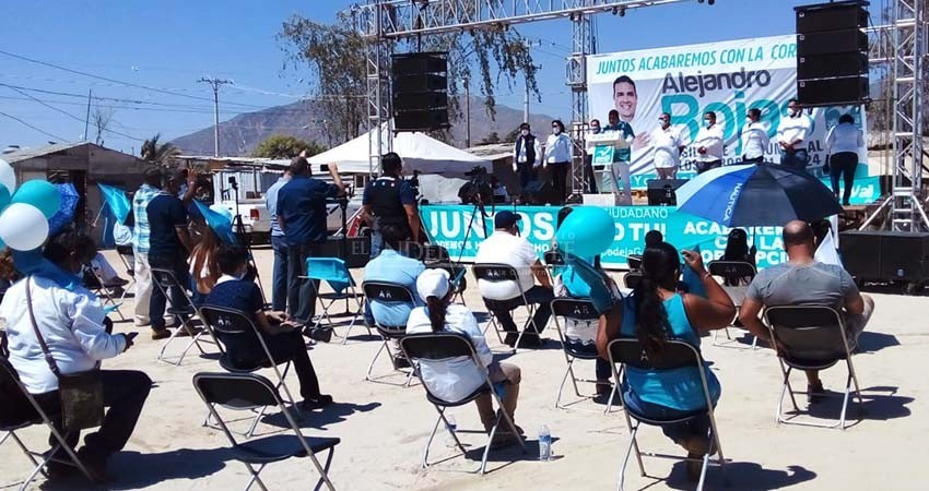 "No más familias poderosas y partidos que se queden con el dinero del pueblo": Rojas