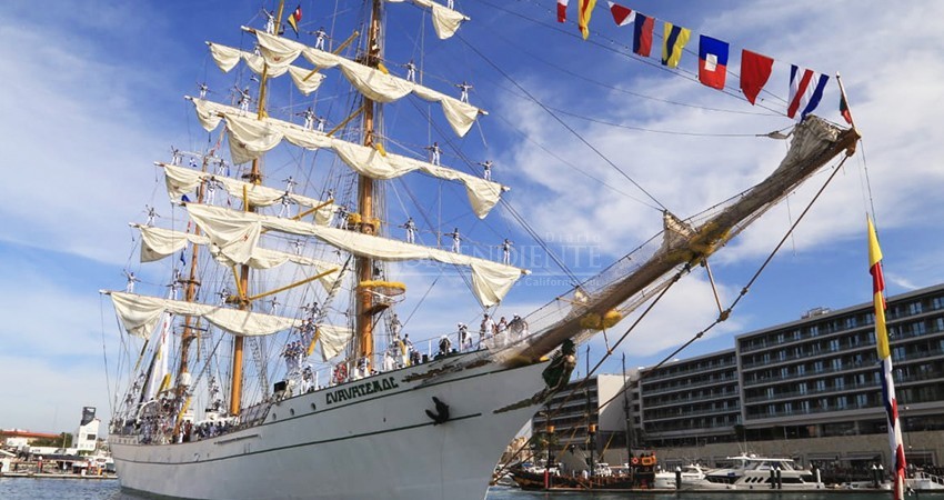Por primera vez, arriba al puerto de Cabo San Lucas Velero “Cuauhtémoc”