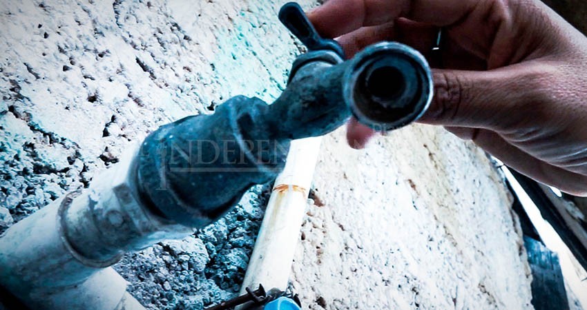 Suman 30 días sin agua potable vecinos de El Tezal