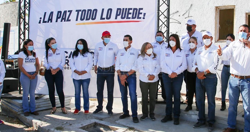 En seguridad compromete Ricardo Barroso iluminación, video vigilancia y recuperar el orgullo de ser policía