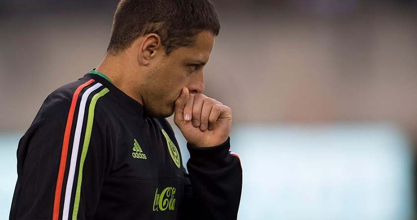 ¡No está vetado! Tata Martino ya habló con Chicharito para su posible regreso al Tri