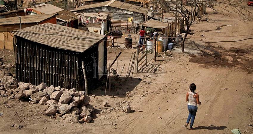 Aumenta pobreza en BCS; a una de cada cuatro personas no le alcanza para la canasta básica