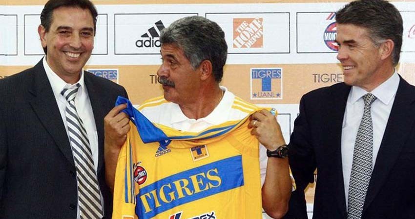 Piojo Herrera llega a Tigres el mismo día que Tuca habría cumplido 11 años en el club