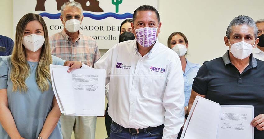 Retoma CCC firmas de compromiso “Vamos por 10 y más” con Adonaí Carreón, del PES