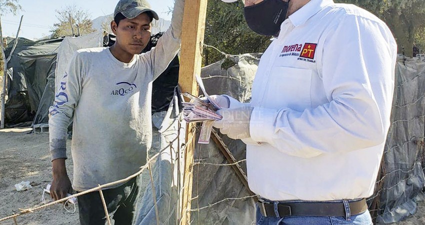 Educación digital, mayor infraestructura y plazas para docentes propone candidato