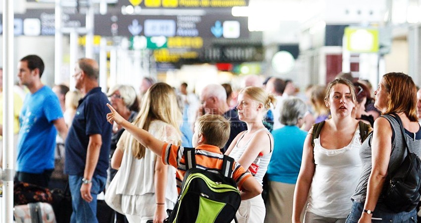 Alerta de viaje de EE. UU. hacia México se reduce, “pasa de no viajar” a “reconsiderar”