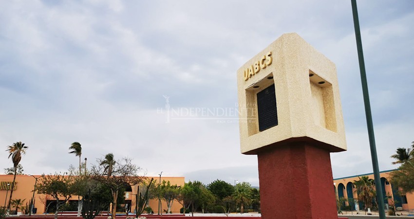 Por cerrar el periodo de solicitud de becas estudiantiles en la UABCS