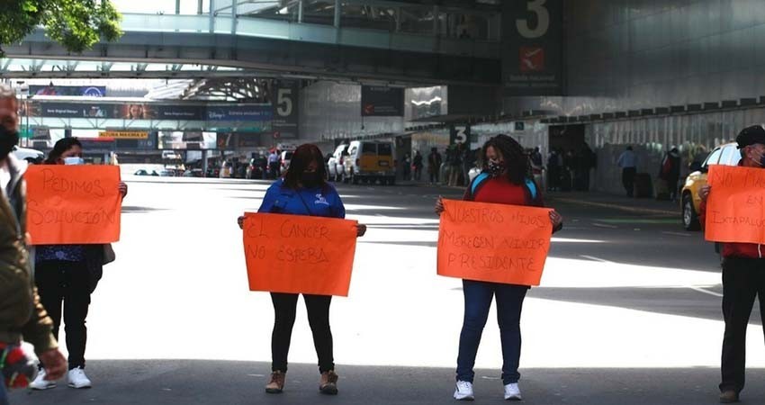 Coparmex pide diálogo con farmacéuticas ante desabasto de medicinas