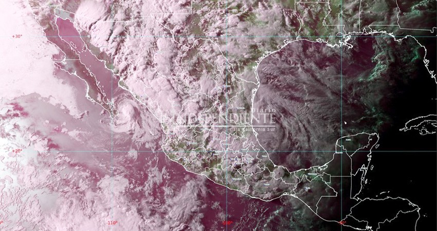 “Enrique” sigue perdiendo fuerza, se prevé que hoy se debilite a depresión tropical