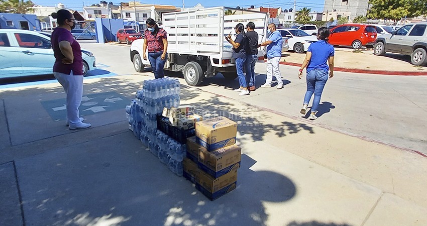 Cabeños apoyan a los trabajadores que atienden la pandemia de Covid-19