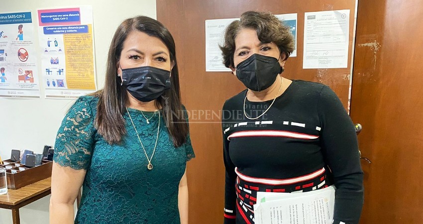 Solicita Lupita Saldaña a titular de Sep, plazas para el sector educativo de BCS
