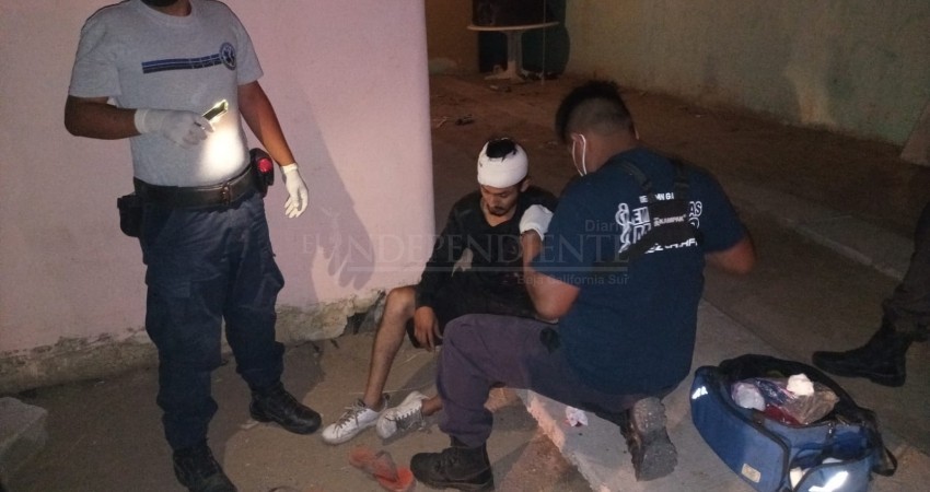 Lo encuentran golpeado en la vía pública