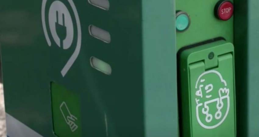 Moscú aumentará estaciones de carga eléctrica para combatir cambio climático