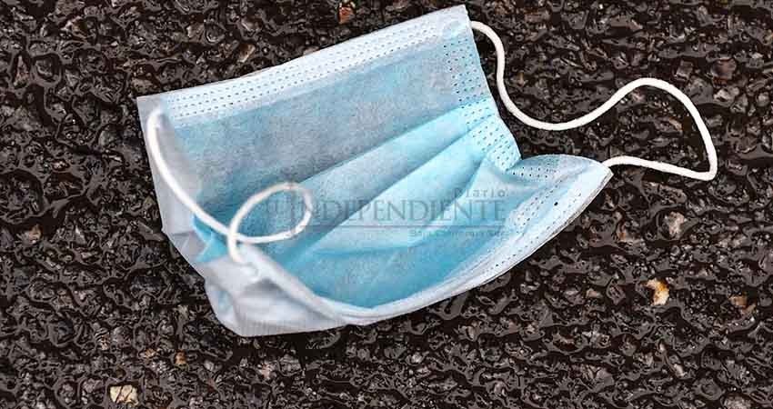 Piden recortar cubrebocas al tirarlo para minimizar daño a los mares