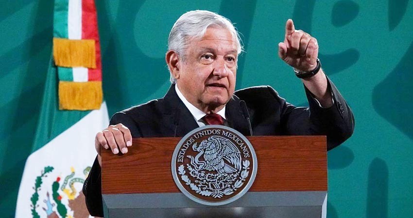 AMLO desafia a la oposición a que se reagrupe y llame a votar en revocación de mandato