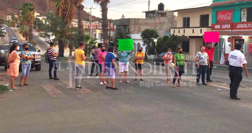 Vecinos de CSL toman las calles, exigen agua potable