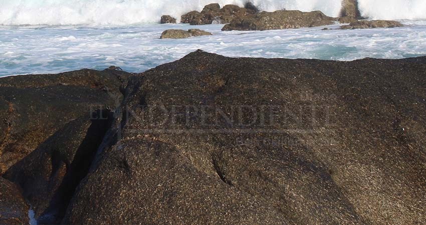 Advierte Protección Civil sobre mar de fondo en playas de Los Cabos