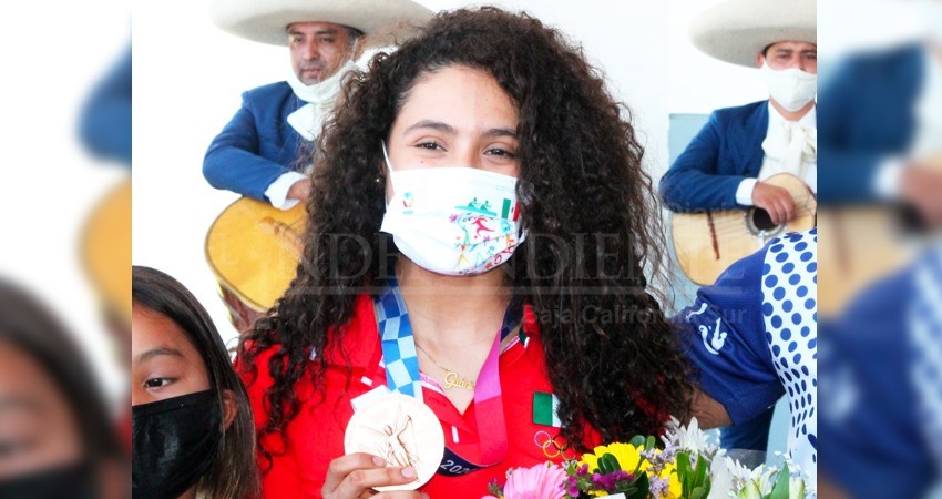 Los jóvenes tenemos mucho talento y mucho que ofrecer: Gaby Agundez