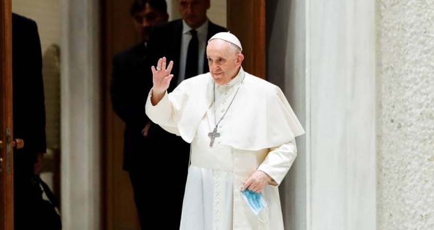 Interceptan carta con tres balas enviada al papa Francisco