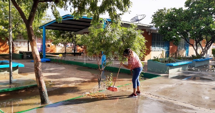 Padres de familia no han recibido dinero que AMLO prometió para rehabilitar escuelas