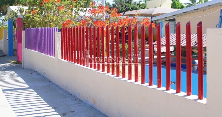 Para el mantenimiento de las escuelas “no habrá recurso que alcance”: Leggs