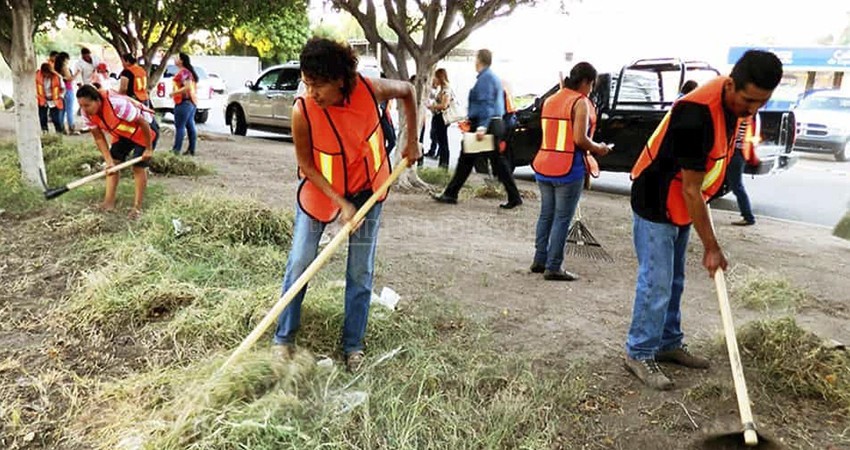 Funcionarios de primer nivel destinarán de su salario para el programa de empleo temporal: Leggs