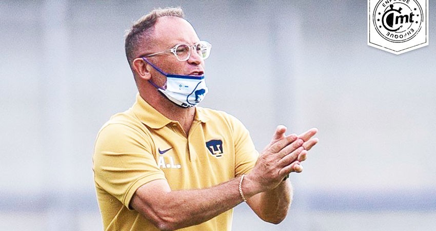 Entre pleitos, huidas y malos resultados, así ha sido el adiós de los técnicos de Pumas