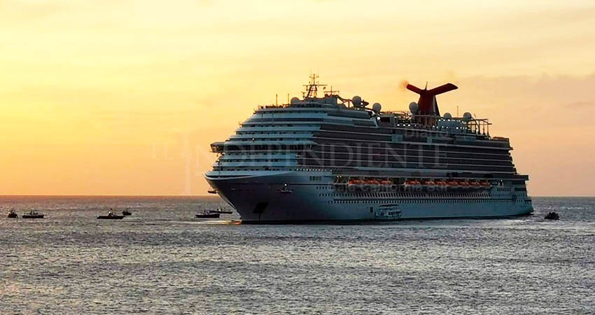 La llegada del Carnival Panorama reactiva la economía del puerto de CSL