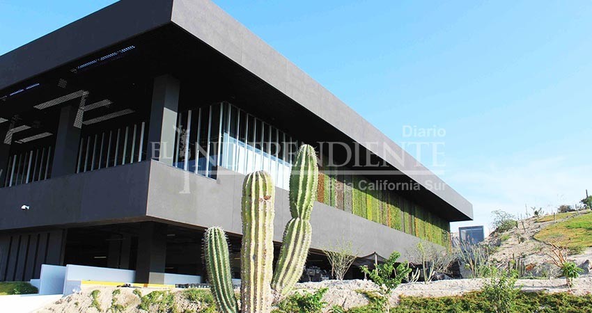 “No sé qué hará el nuevo gobierno con el Centro de Convenciones”: Mendoza