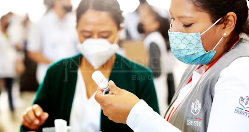 ISSSTE tiene vacunas contra Covid-19 para profesores que no recibieron la unidosis: SEP