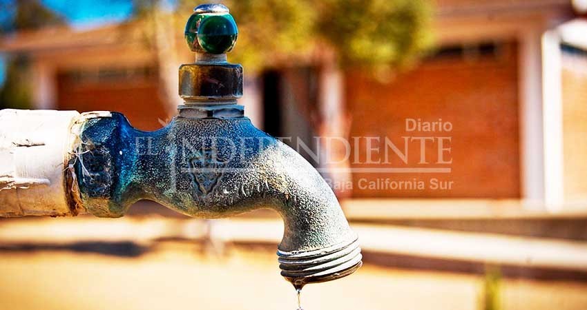 Claman paceños por agua potable