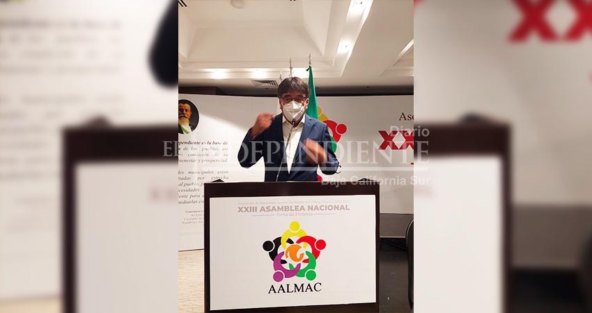 Toma protesta Oscar Leggs como miembro de la mesa directiva 2021-2022 de AALMAC 