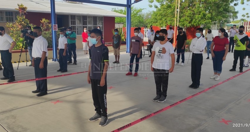 A dos semanas del regreso a clases no se reportan brotes de Covid-19 en escuelas del estado