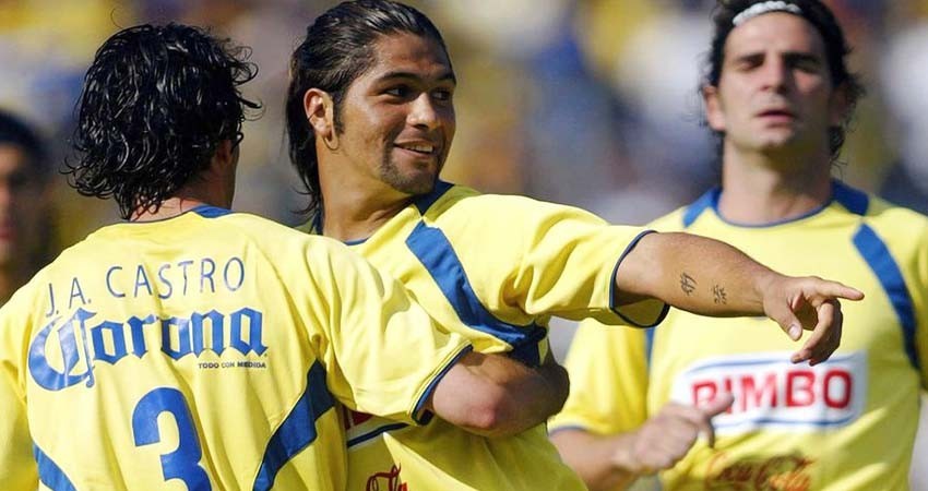 Leyenda del América ahora es 'tortero' y tiene futbolistas para promocionarlas