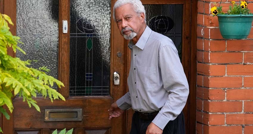 Nobel de Literatura, al "poscolonial" Abdulrazak Gurnah