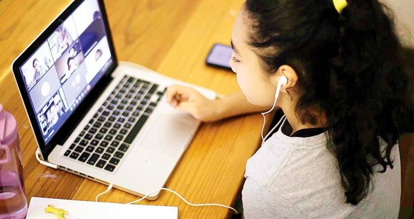 Alumnos matan clases virtuales; profesores alertan de ausentismo