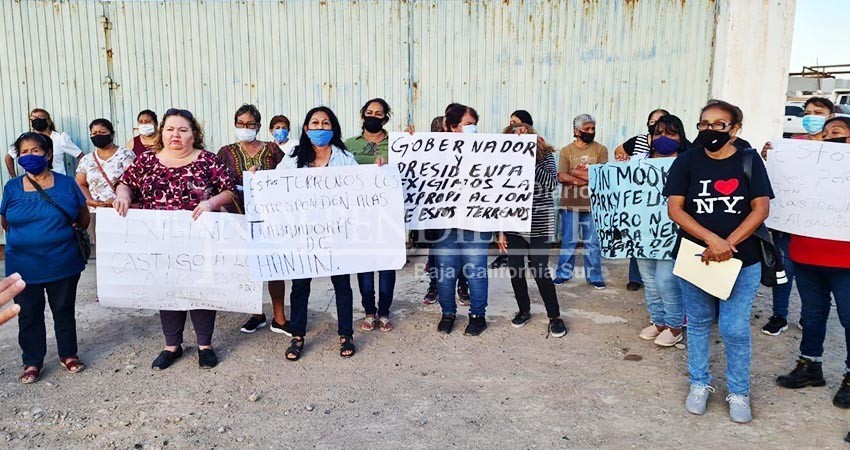 Trabajadoras calamareras van por expropiación de inmuebles de HanJin en Santa Rosalía