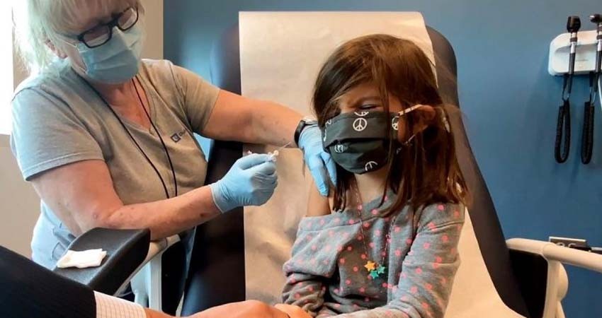 EU planea vacunar a niños pequeños a partir de noviembre con Pfizer