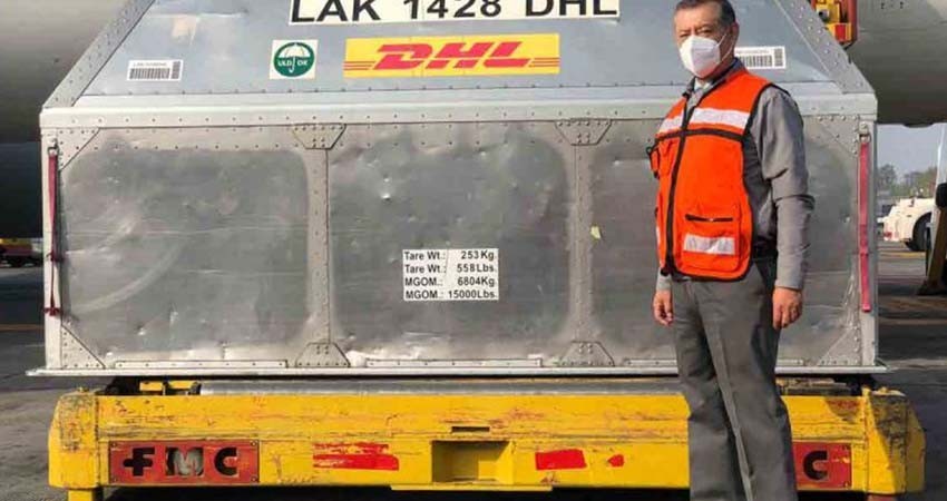 Arriban a México 594 mil 360 dosis de vacunas Pfizer BioNTech contra covid