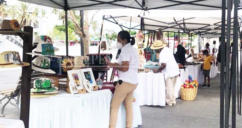 Los Cabos cuenta con 180 artesanos, se les apoyará con una aplicación para mercado digital
