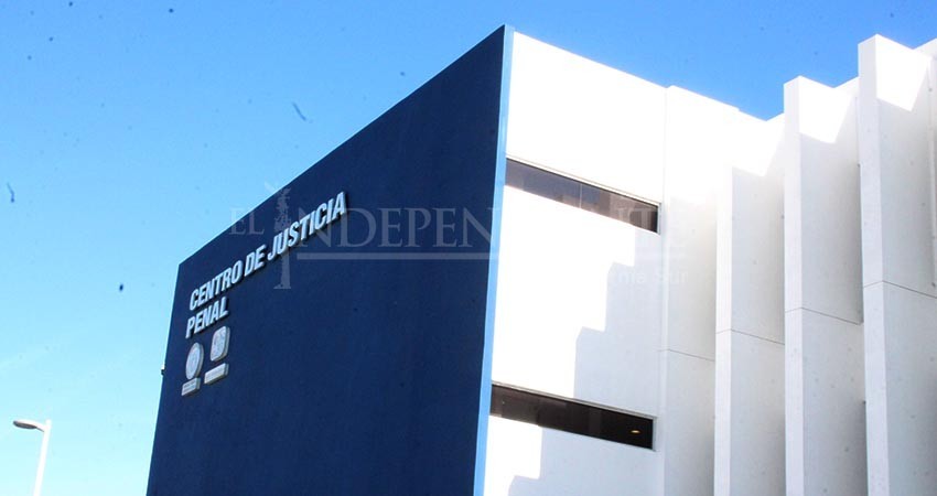 Mantiene PGJE sin avances denuncia por abuso de confianza, advierten denunciantes