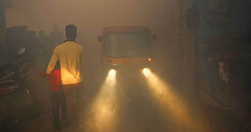 Nueva Delhi amanece con densa neblina tóxica tras fiesta de Diwali