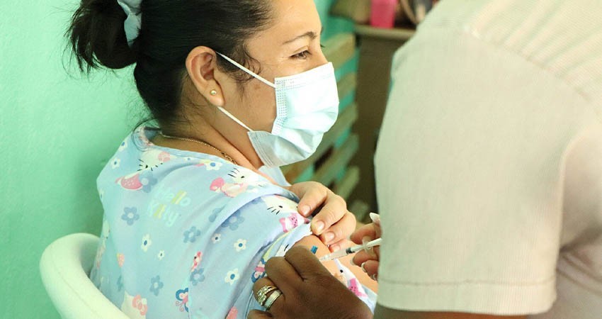 Urgen atender desabasto de medicamentos y vacunación para 2022