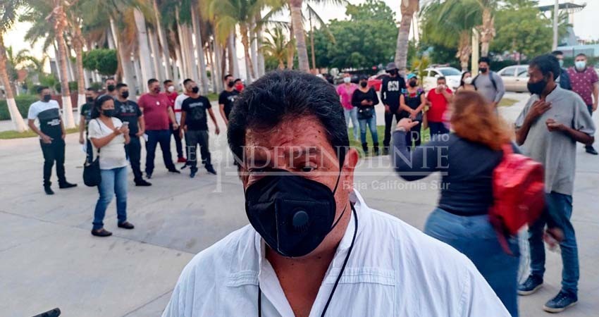 Ciudadanos piden reinstalación de comandantes en la Policía Municipal de La Paz