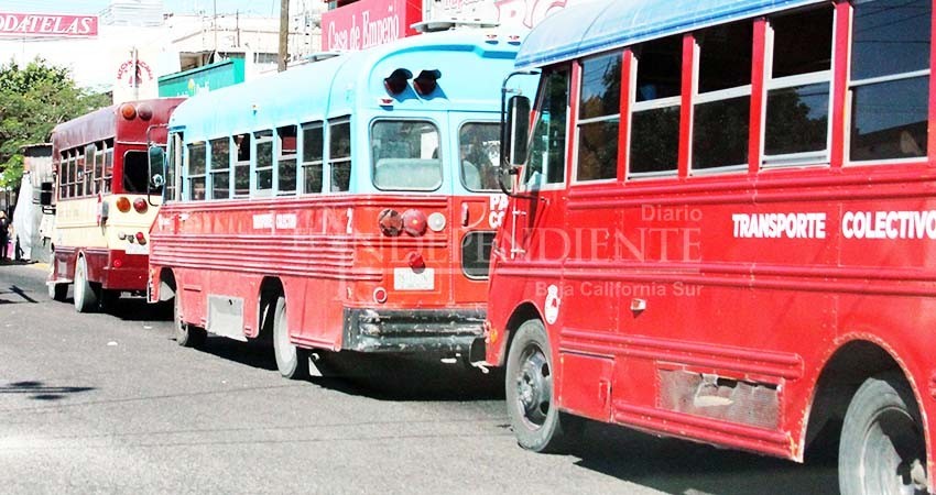 Más de 90 mil ciudadanos utilizan el transporte público en La Paz 