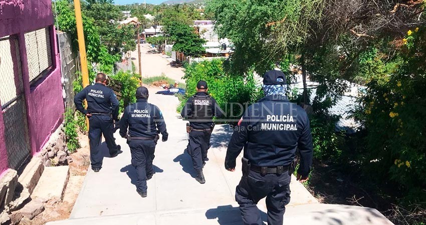 Siguen operativos policiacos pedestres en colonias y fraccionamientos en La Paz 