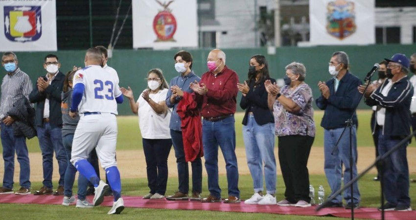 Instalaciones deportivas en BCS serán para la gente: Castro Cosío