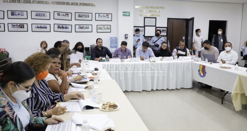 Revisan Congreso con Ayuntamientos de La Paz y Los Cabos paquetes fiscales municipales 2022