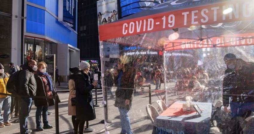 Alcalde de Nueva York impone mandato de vacunación anticovid para sector privado