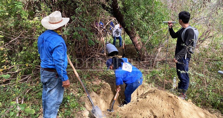 Encuentran restos humanos en fosa clandestina en El Vizcaíno 